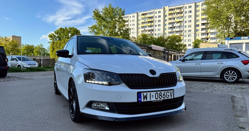 Skoda Fabia cena 52500 przebieg: 65500, rok produkcji 2017 z Warszawa małe 121